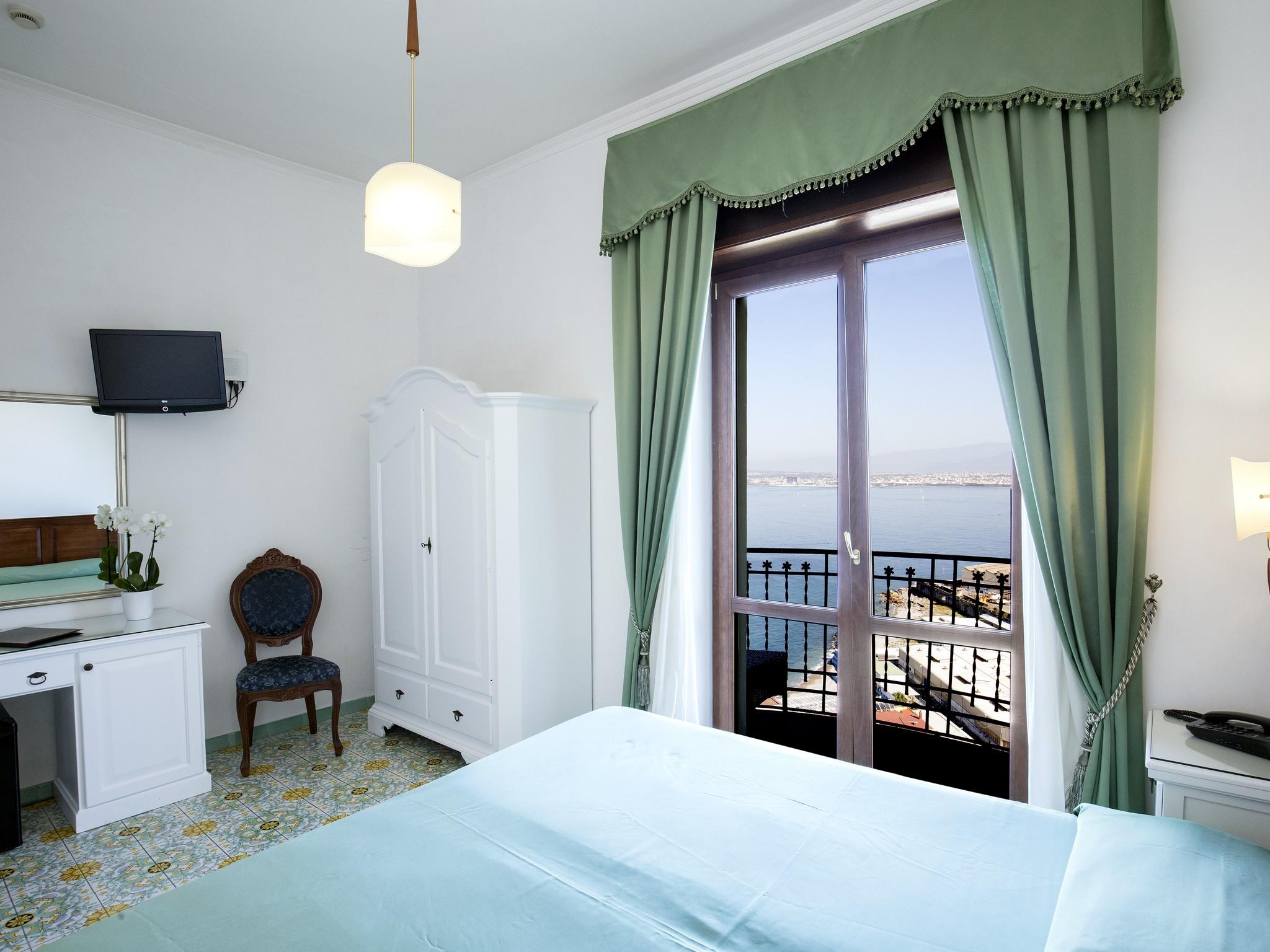 La Panoramica Hotel Castellammare di Stabia Exterior photo